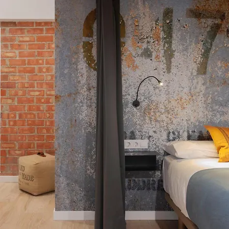 Loft Con Caracter En Valencia. דירה *