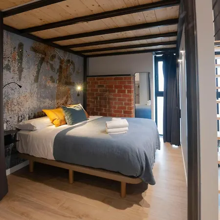 Loft Con Caracter En Valencia. דירה ולנסיה