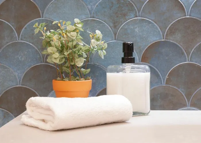 Loft Con Caracter En Valencia. شقة