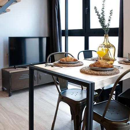 Daire Loft Con Caracter En Valencia. *