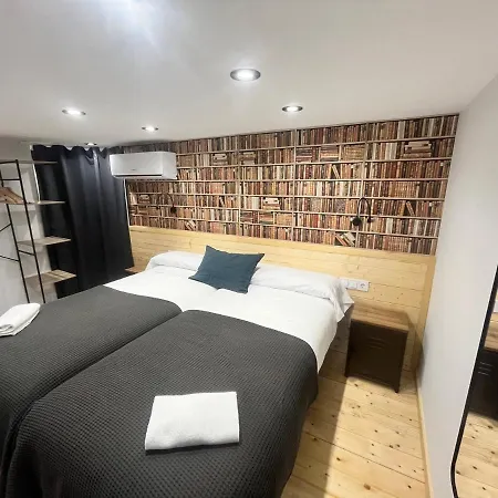 Loft Con Caracter En Valencia. Lägenhet